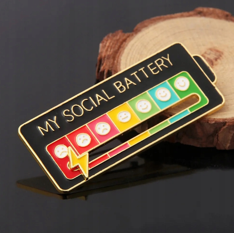 Przypinka SOCIAL BATTERY czarna